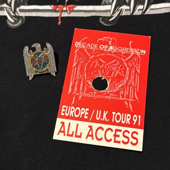 SLAYER t-shirt w/ Decade of Aggression Tour 1991 pass & SLAYER pin! Slayer lot!! - Picture 6 of 10
